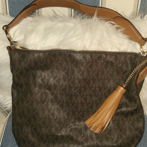 Michael Kors purse - Picture 1 of 4